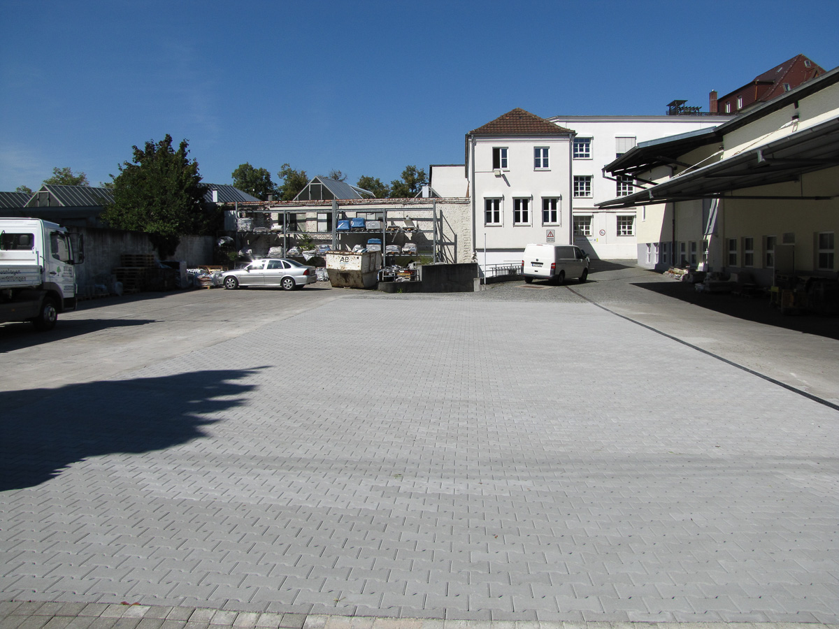 Hof- und Wegebau - Beni Gartenbau